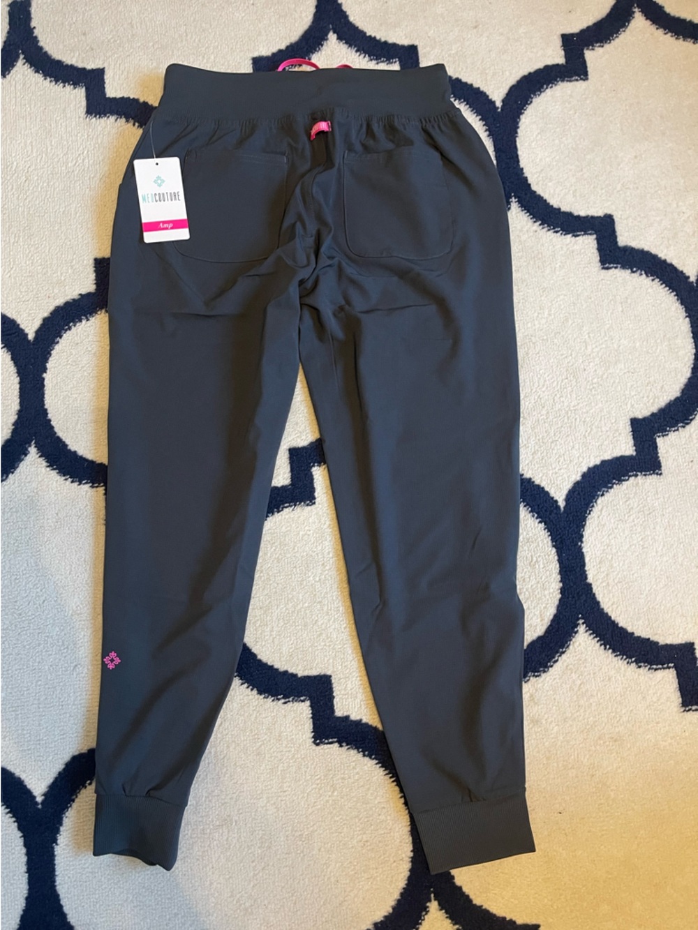 Med Couture Dark Grey Jogger Scrubs Small Petite - Picture 2 of 3